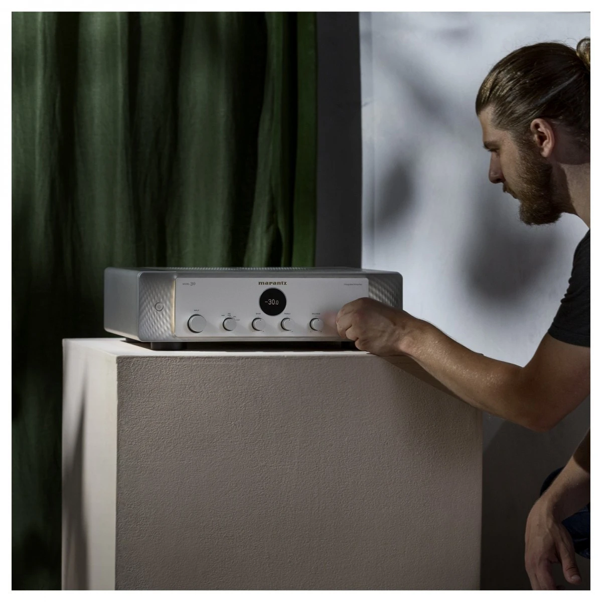 Marantz Model 30 Integrated Amplifier, Silver - Image 9