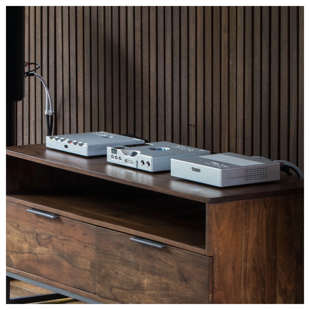 Chord Electronics Hugo M Scaler Digital UpScaler, Silver - Nearly New - Image 5