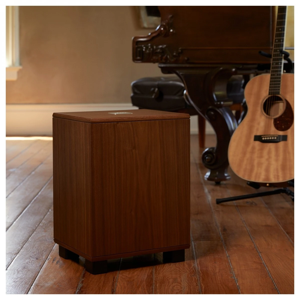 REL Classic 98 Subwoofer - Image 7