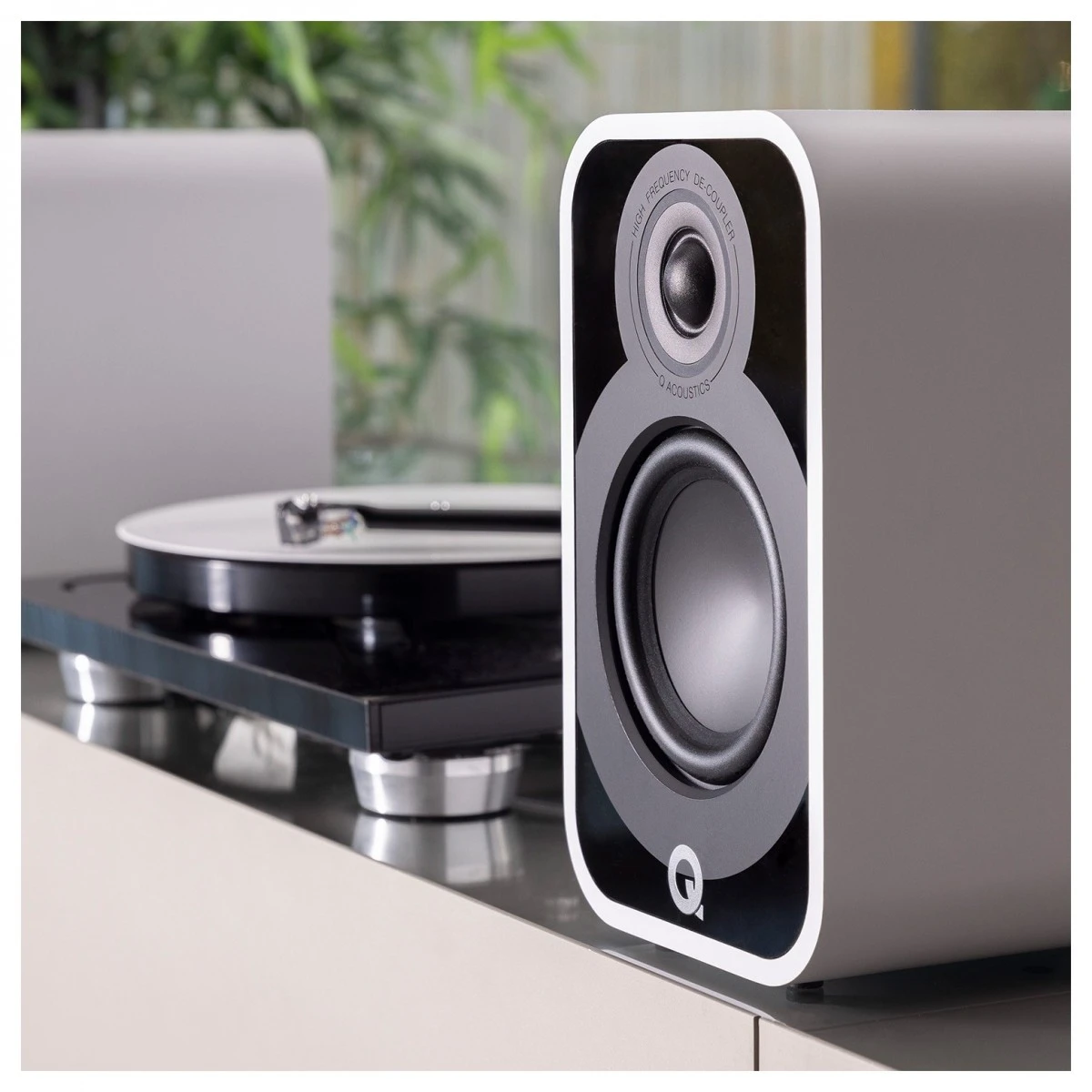 Q Acoustics Q 5010 Bookshelf Speakers, Satin White (Pair) - Image 5