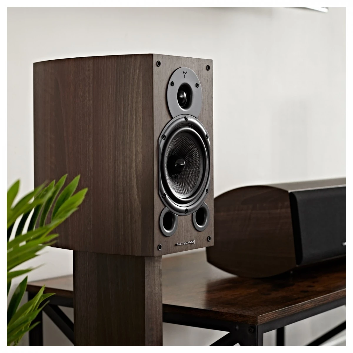 Wharfedale Diamond 9.1 Bookshelf Speakers (Pair), Walnut - Image 4